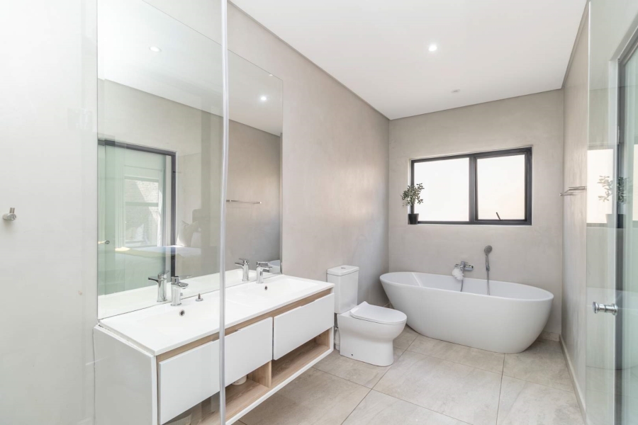 2 Bedroom Property for Sale in Carlswald Gauteng