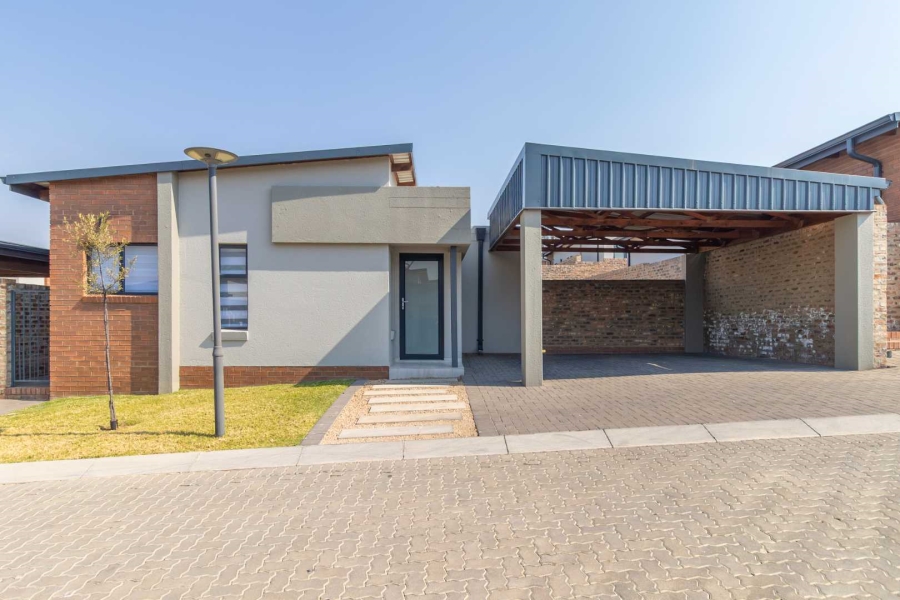 2 Bedroom Property for Sale in Carlswald Gauteng