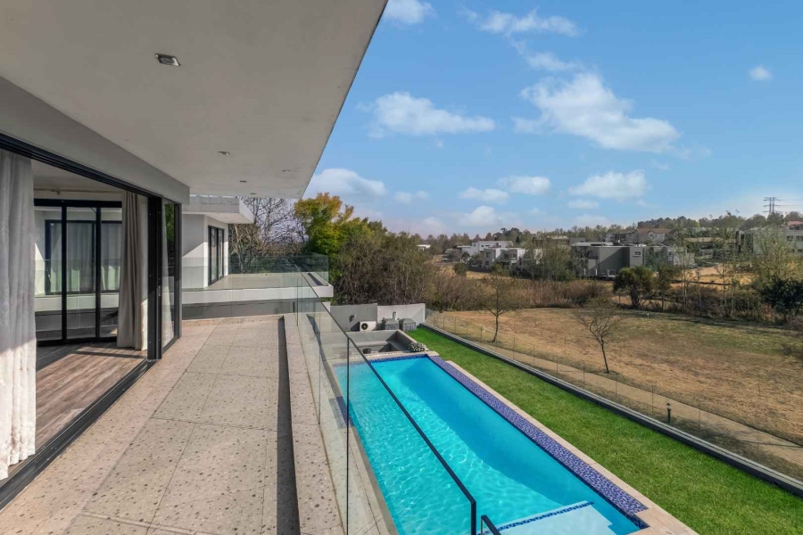 5 Bedroom Property for Sale in Cedar Creek Gauteng