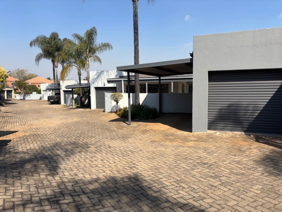 3 Bedroom Property for Sale in Moreleta Park Gauteng