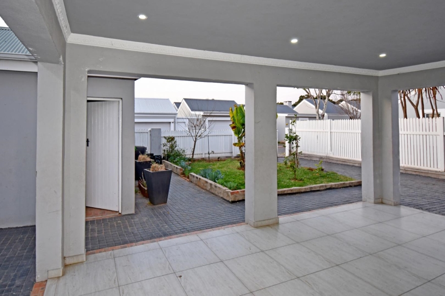 4 Bedroom Property for Sale in Erasmus Park Gauteng