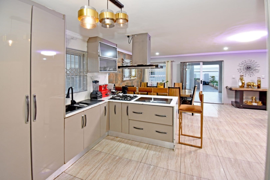 4 Bedroom Property for Sale in Erasmus Park Gauteng