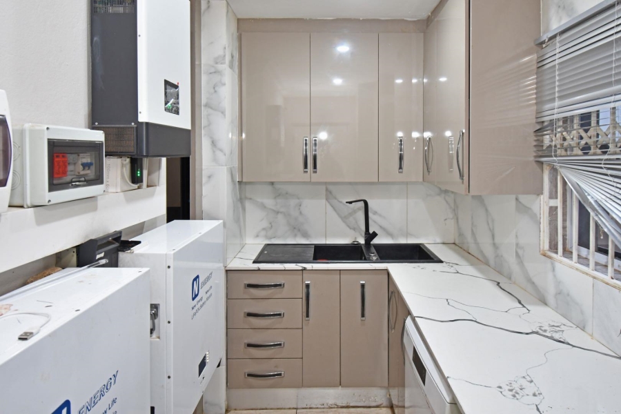 4 Bedroom Property for Sale in Erasmus Park Gauteng