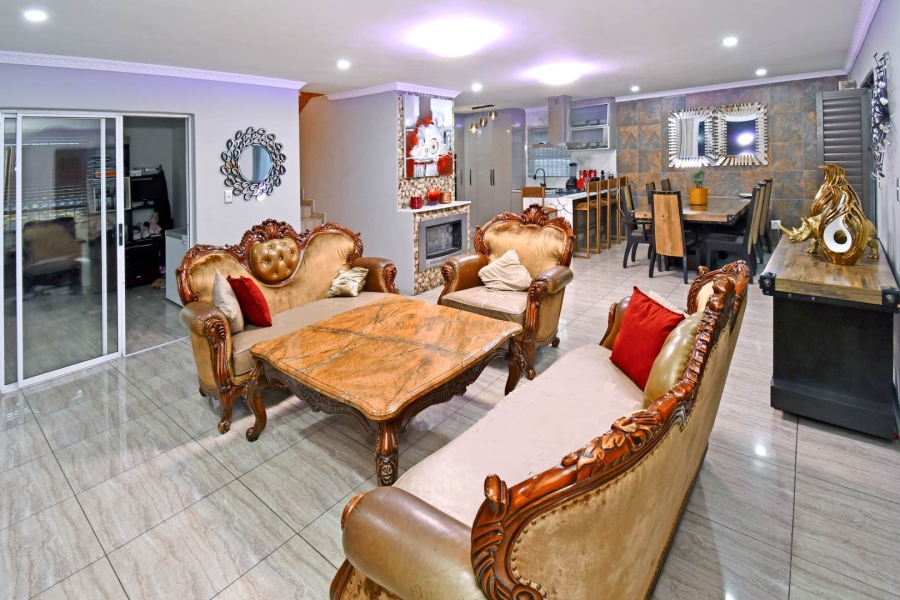 4 Bedroom Property for Sale in Erasmus Park Gauteng