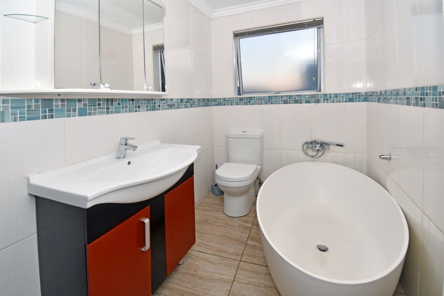 4 Bedroom Property for Sale in Erasmus Park Gauteng