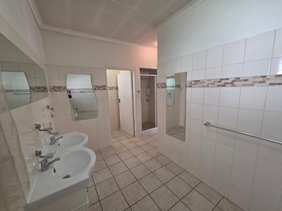 To Let 3 Bedroom Property for Rent in Brooklyn Gauteng