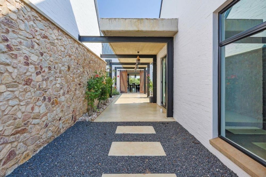 To Let 4 Bedroom Property for Rent in Hazeldean Gauteng
