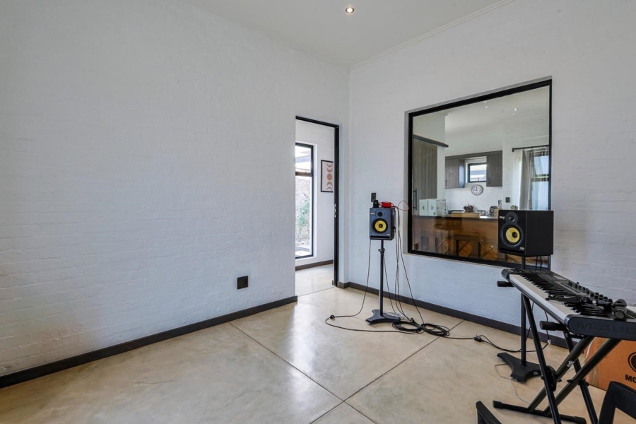 To Let 4 Bedroom Property for Rent in Hazeldean Gauteng