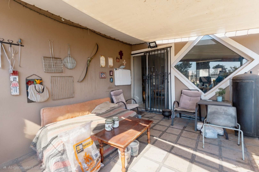4 Bedroom Property for Sale in Waterkloof Glen Gauteng