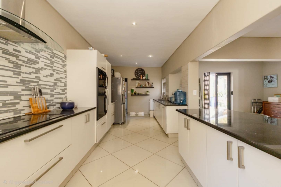 4 Bedroom Property for Sale in Waterkloof Glen Gauteng