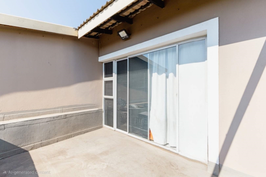 4 Bedroom Property for Sale in Waterkloof Glen Gauteng