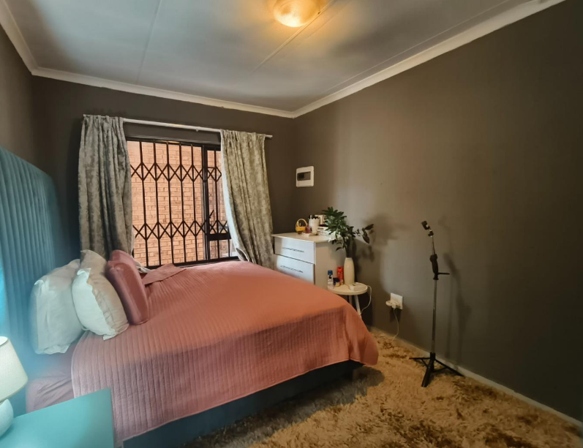 3 Bedroom Property for Sale in Cruywagenpark Gauteng
