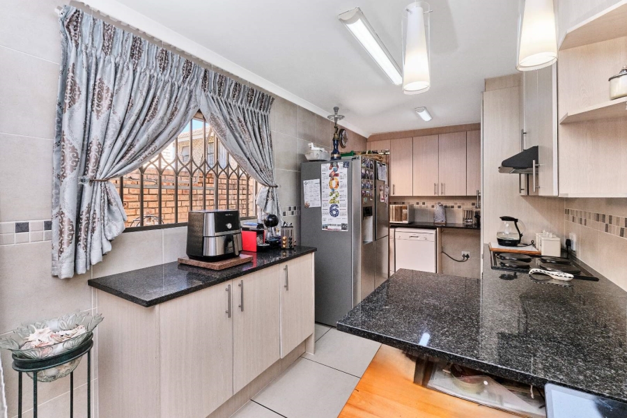3 Bedroom Property for Sale in Noordhang Gauteng