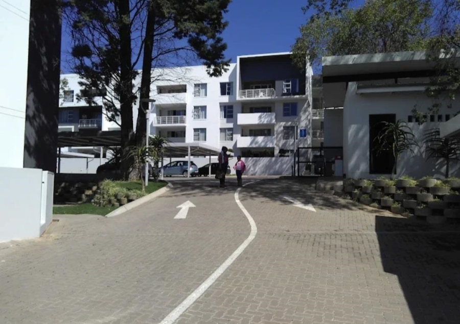 2 Bedroom Property for Sale in Atholl Gauteng