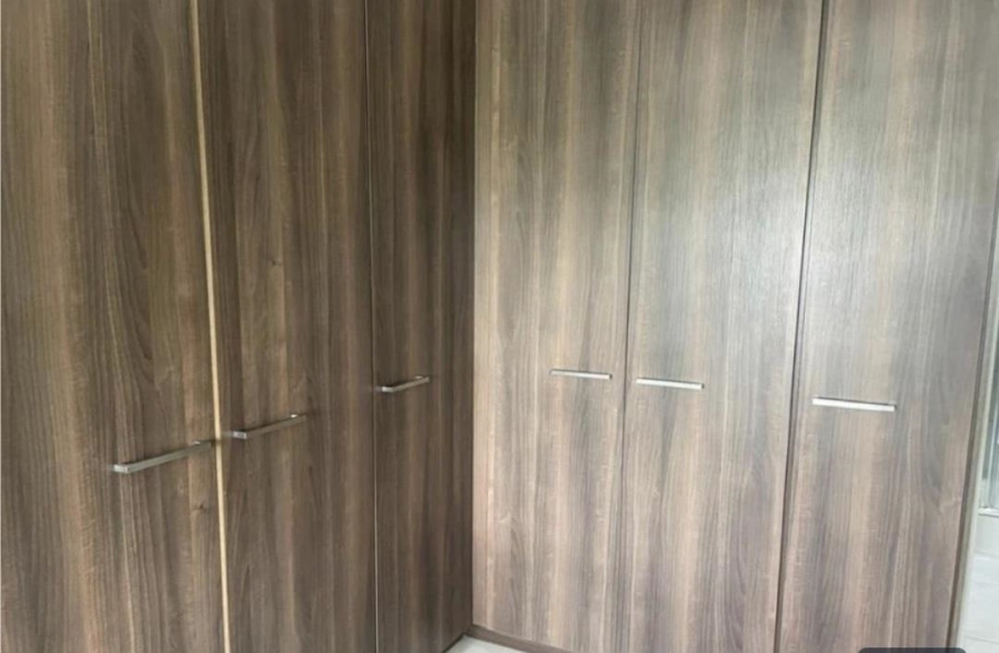 To Let 2 Bedroom Property for Rent in Atholl Gauteng