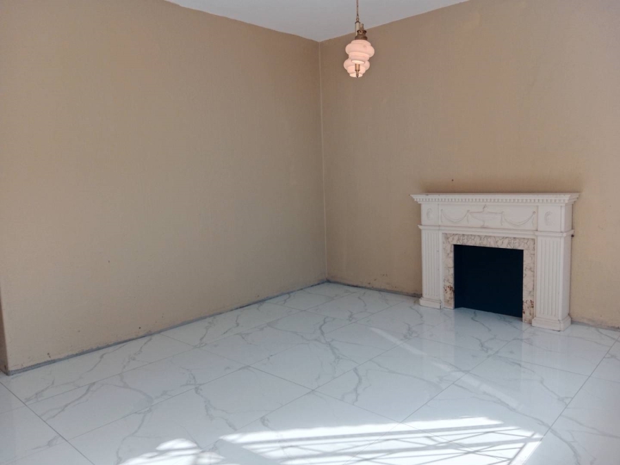 To Let 3 Bedroom Property for Rent in Corlett Gardens Gauteng