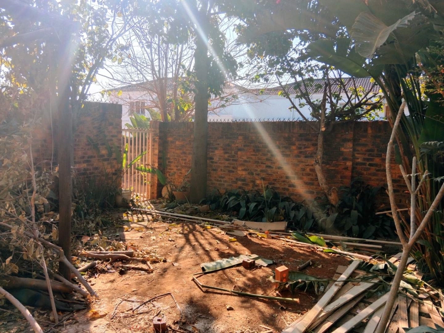 To Let 3 Bedroom Property for Rent in Corlett Gardens Gauteng