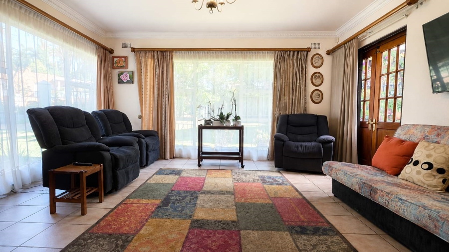 4 Bedroom Property for Sale in Glenvista Gauteng