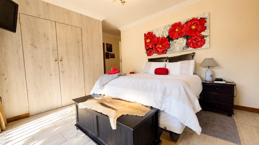 4 Bedroom Property for Sale in Glenvista Gauteng