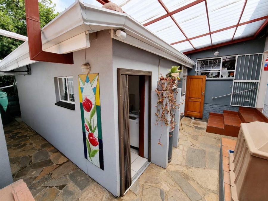 4 Bedroom Property for Sale in Glenvista Gauteng