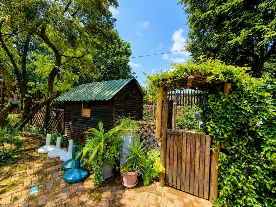 4 Bedroom Property for Sale in Glenvista Gauteng
