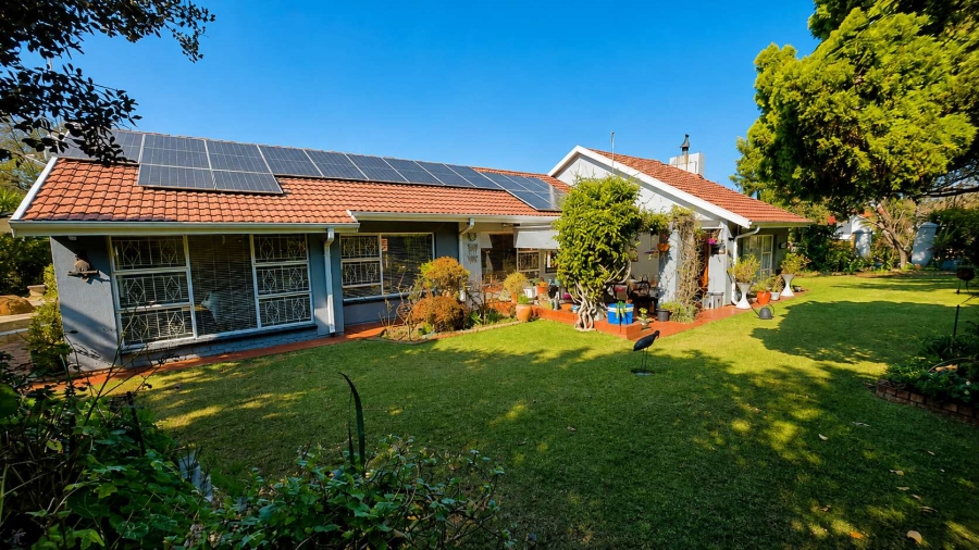 4 Bedroom Property for Sale in Glenvista Gauteng