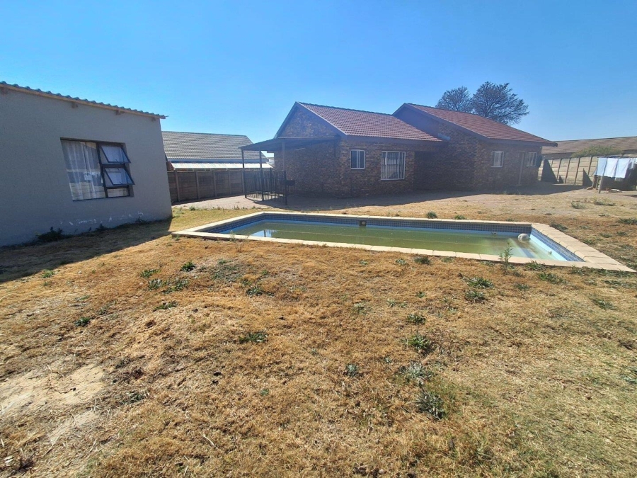 4 Bedroom Property for Sale in Riversdale Gauteng