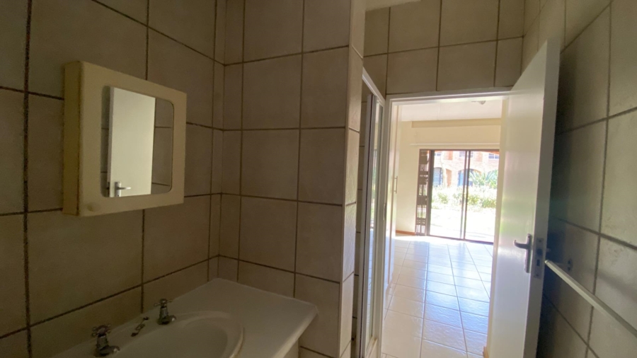 1 Bedroom Property for Sale in Hillcrest Gauteng