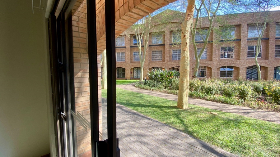 1 Bedroom Property for Sale in Hillcrest Gauteng
