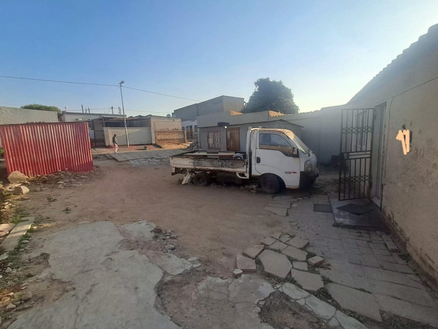 2 Bedroom Property for Sale in Kaalfontein Gauteng