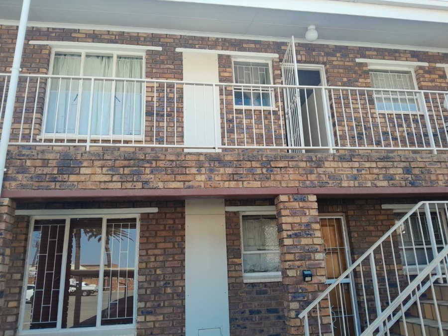 2 Bedroom Property for Sale in New Redruth Gauteng