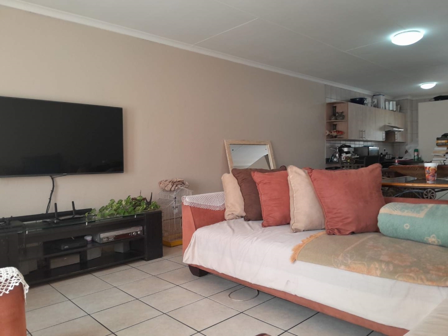 2 Bedroom Property for Sale in New Redruth Gauteng