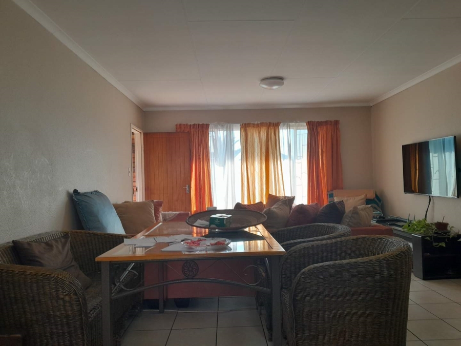 2 Bedroom Property for Sale in New Redruth Gauteng