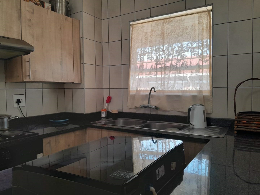 2 Bedroom Property for Sale in New Redruth Gauteng