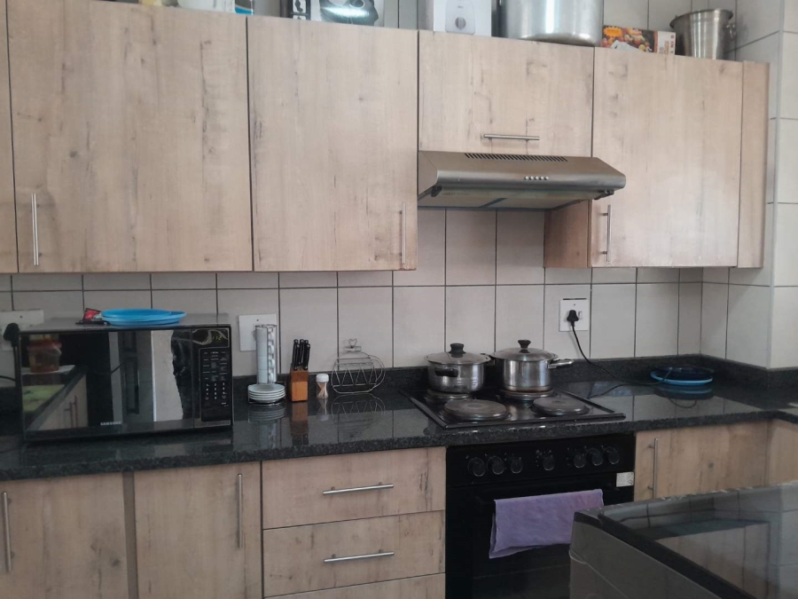 2 Bedroom Property for Sale in New Redruth Gauteng