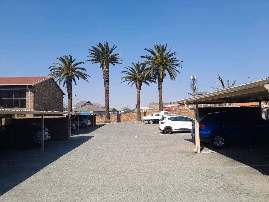 2 Bedroom Property for Sale in New Redruth Gauteng