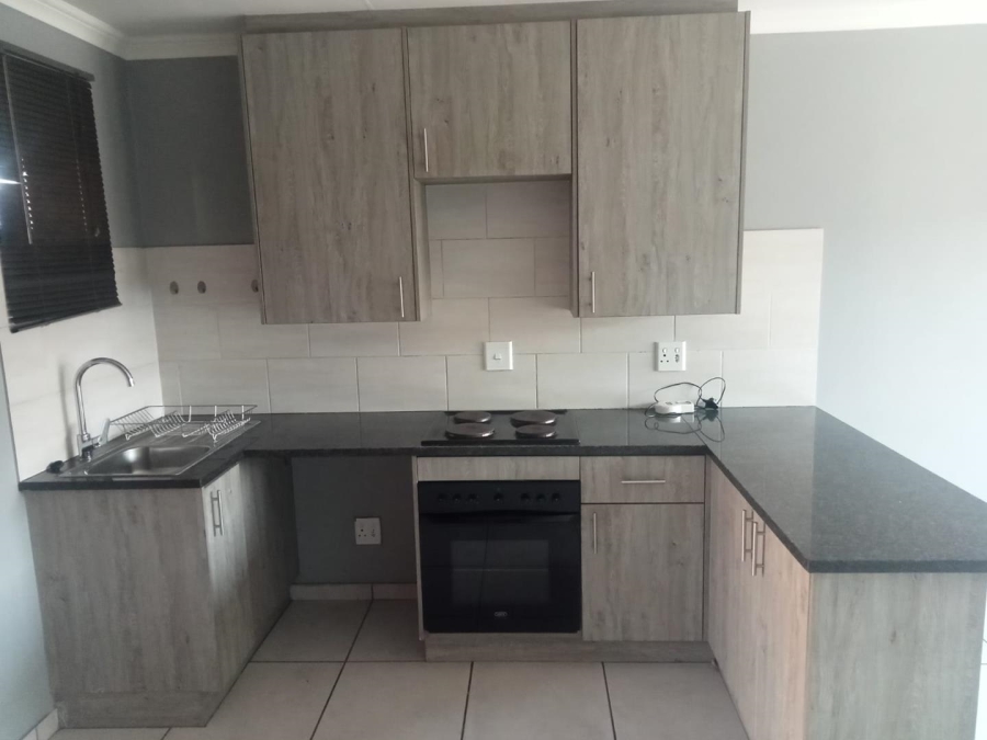 2 Bedroom Property for Sale in Albemarle Gauteng