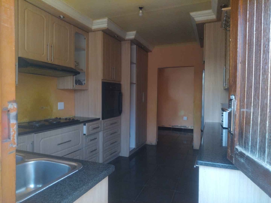 3 Bedroom Property for Sale in Soshanguve HH Gauteng
