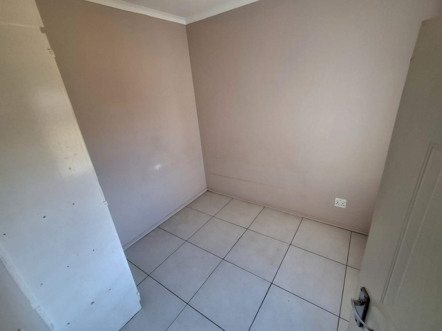 3 Bedroom Property for Sale in Elandspoort Gauteng
