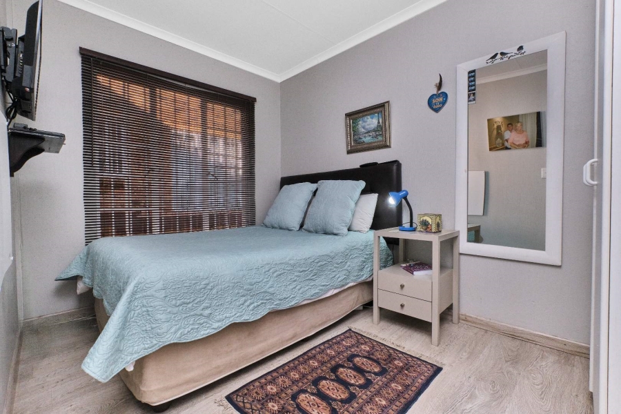 2 Bedroom Property for Sale in Wilgeheuwel Gauteng