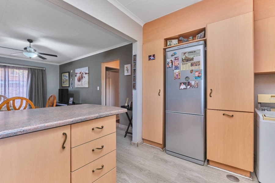 2 Bedroom Property for Sale in Wilgeheuwel Gauteng
