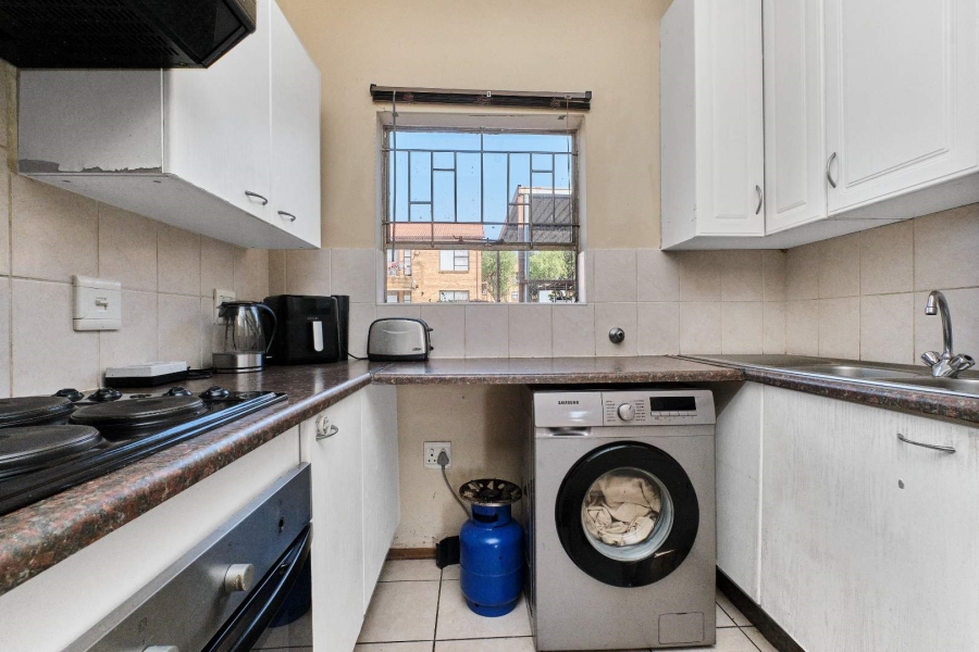 2 Bedroom Property for Sale in Little Falls Gauteng