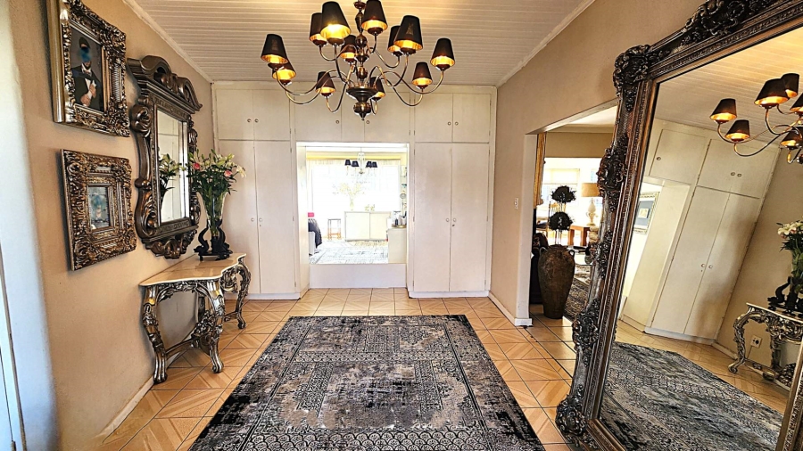 8 Bedroom Property for Sale in Victory Park Gauteng