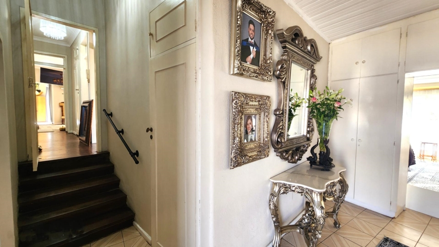 8 Bedroom Property for Sale in Victory Park Gauteng
