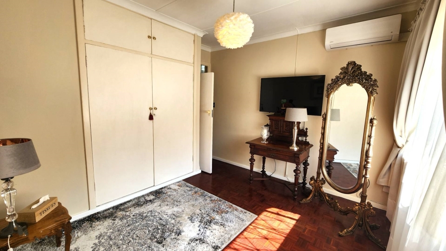 8 Bedroom Property for Sale in Victory Park Gauteng