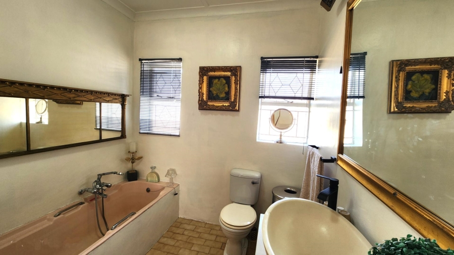 8 Bedroom Property for Sale in Victory Park Gauteng