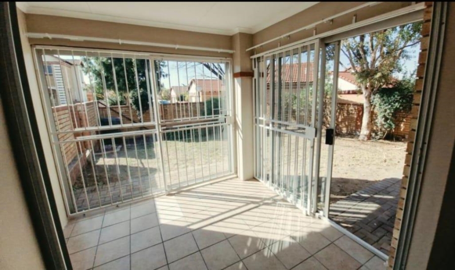 2 Bedroom Property for Sale in Carlswald Gauteng