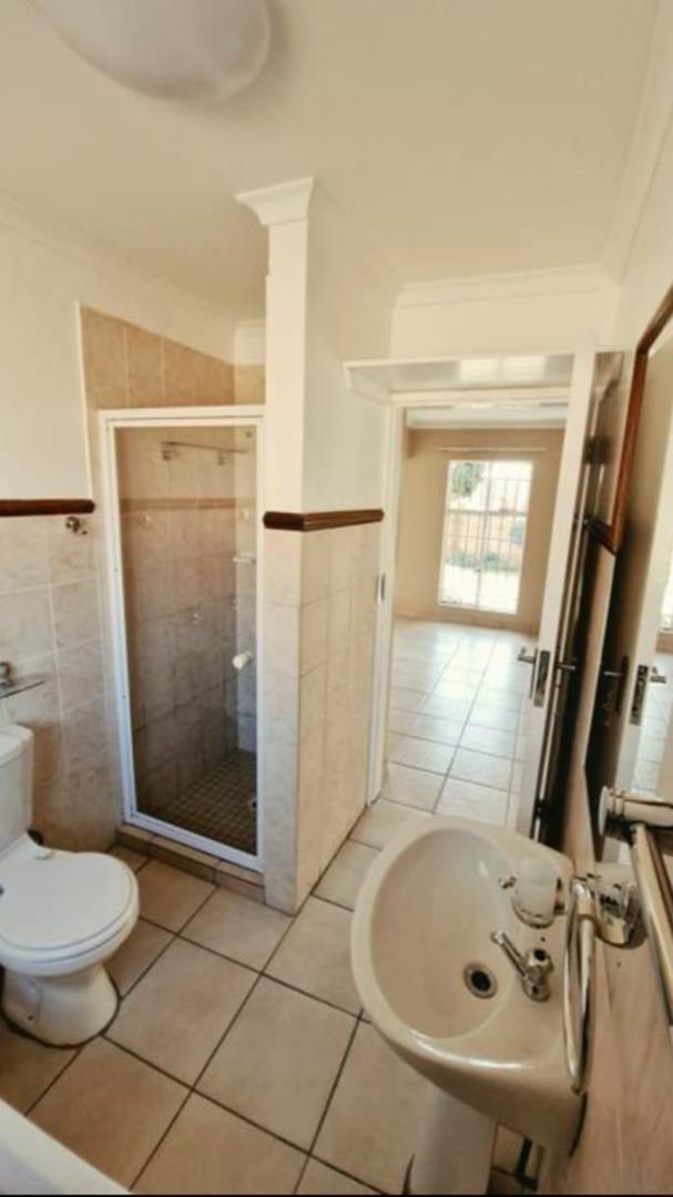 2 Bedroom Property for Sale in Carlswald Gauteng