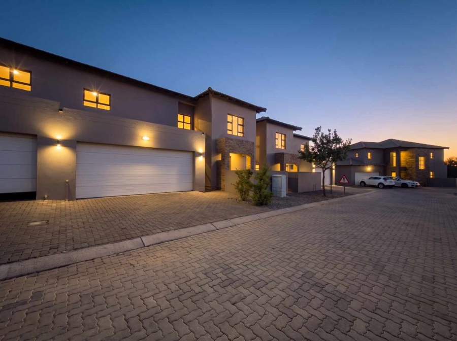 3 Bedroom Property for Sale in Eye of Africa Gauteng