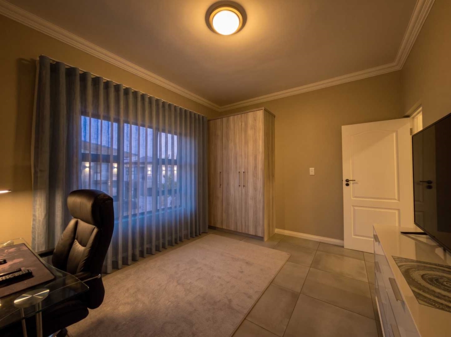 3 Bedroom Property for Sale in Eye of Africa Gauteng